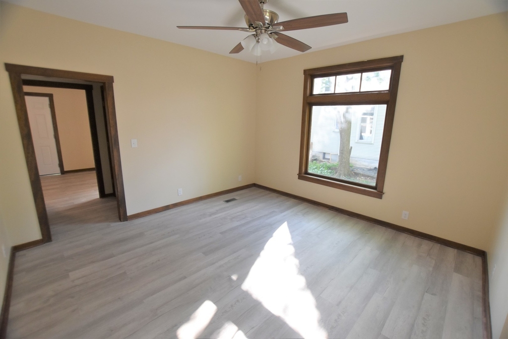 451 Marion Avenue - Photo 7