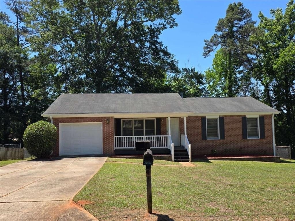 1695 Underwood Drive - Photo 0