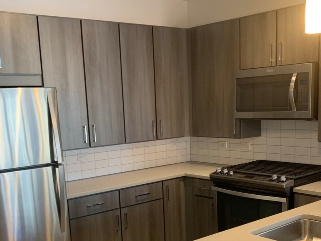 847 Chicago Avenue - Photo 2