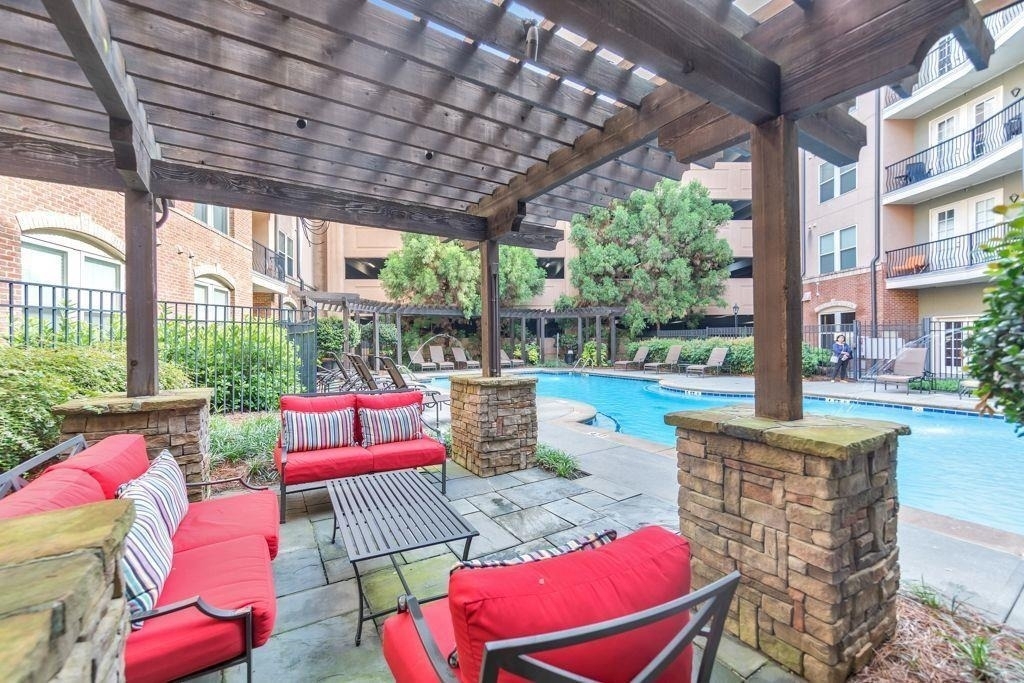 901 Abernathy Road - Photo 5