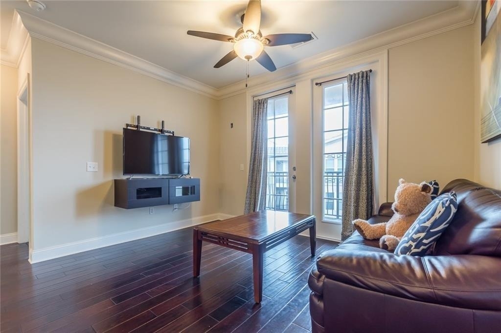 901 Abernathy Road - Photo 16