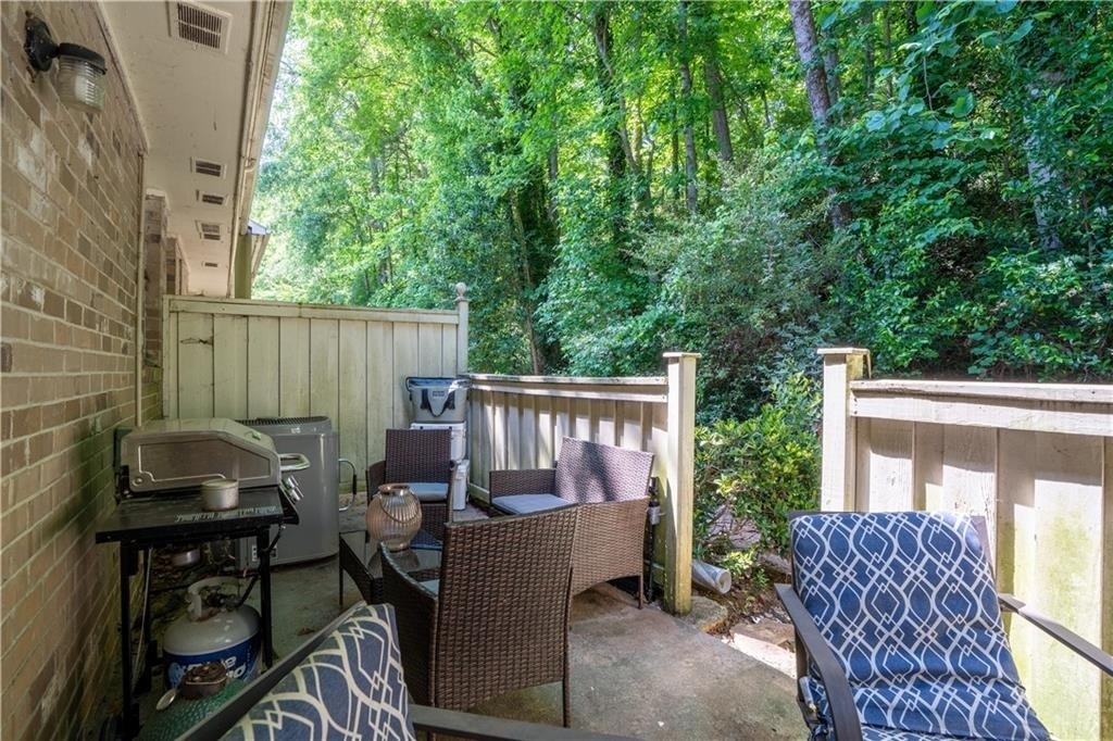 6900 Roswell Road - Photo 45