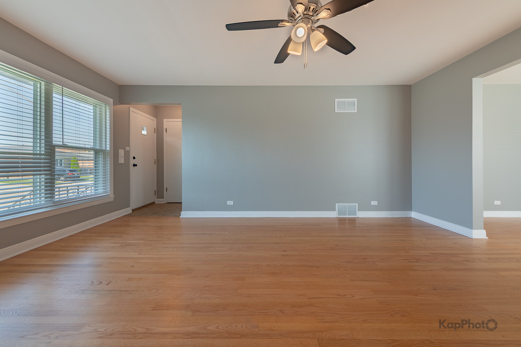 8500 W Carmen Avenue - Photo 5