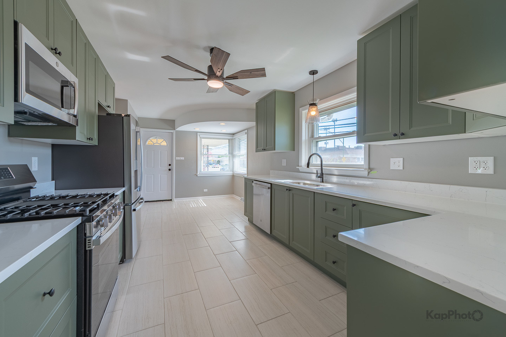 8500 W Carmen Avenue - Photo 10