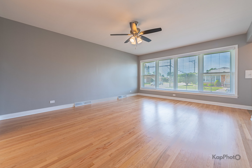 8500 W Carmen Avenue - Photo 2