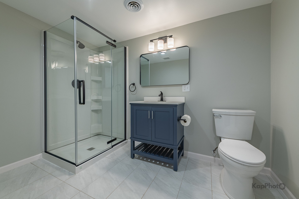 8500 W Carmen Avenue - Photo 23