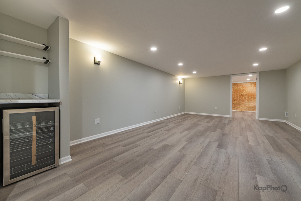 8500 W Carmen Avenue - Photo 20