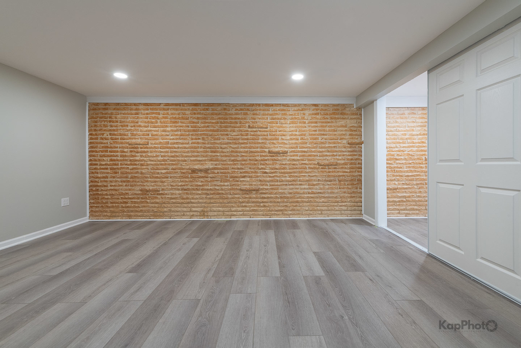 8500 W Carmen Avenue - Photo 19
