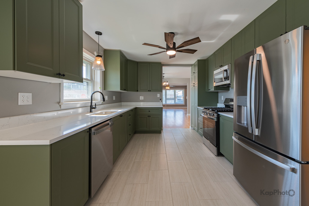 8500 W Carmen Avenue - Photo 7