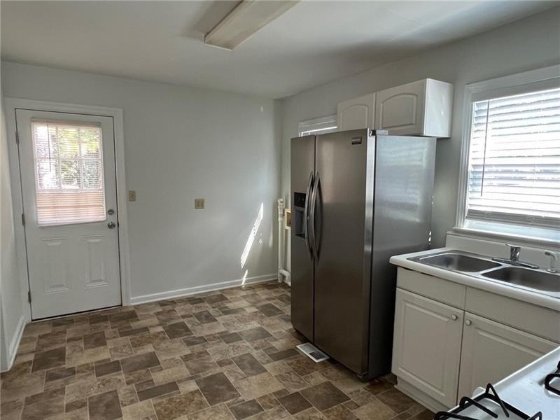 2005 Benson Avenue Se - Photo 4