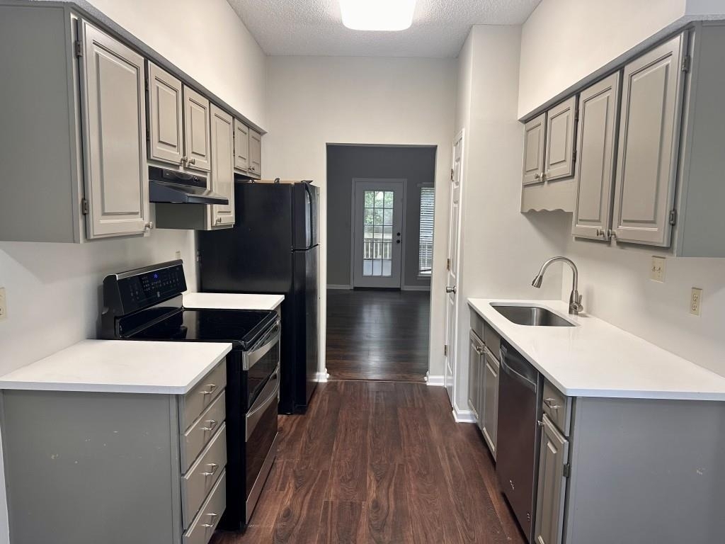 2290 Fairways Court - Photo 4