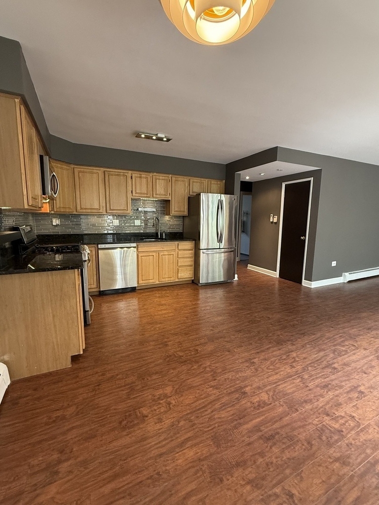 1044 Ontario Street - Photo 4