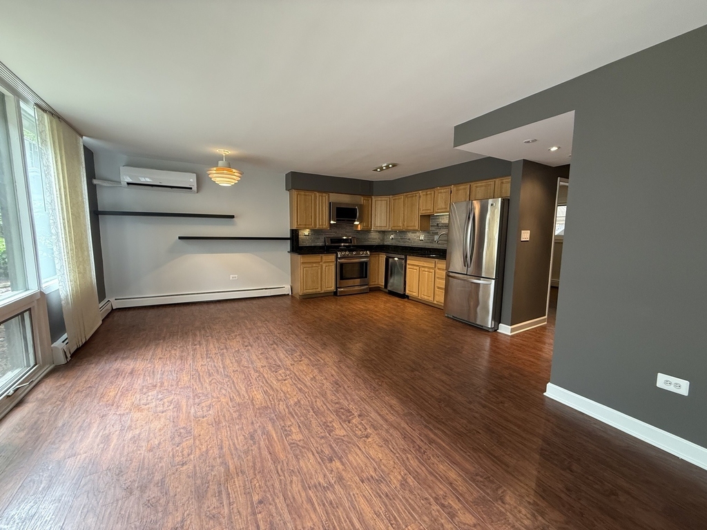 1044 Ontario Street - Photo 6