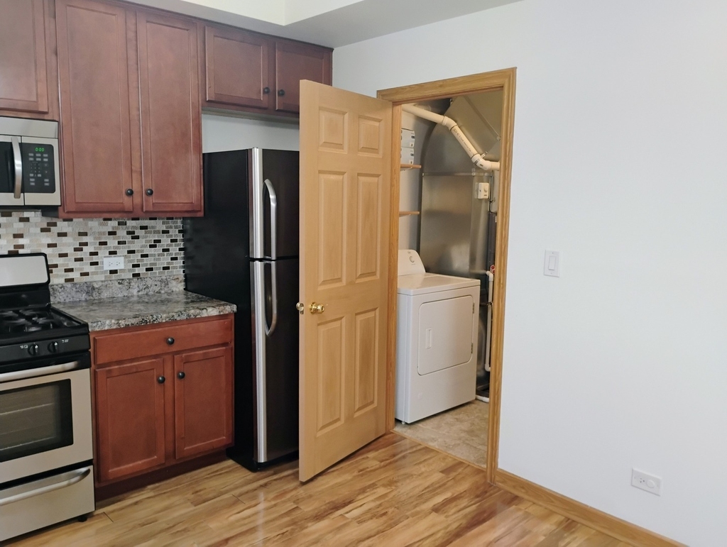397 Alles Avenue - Photo 10