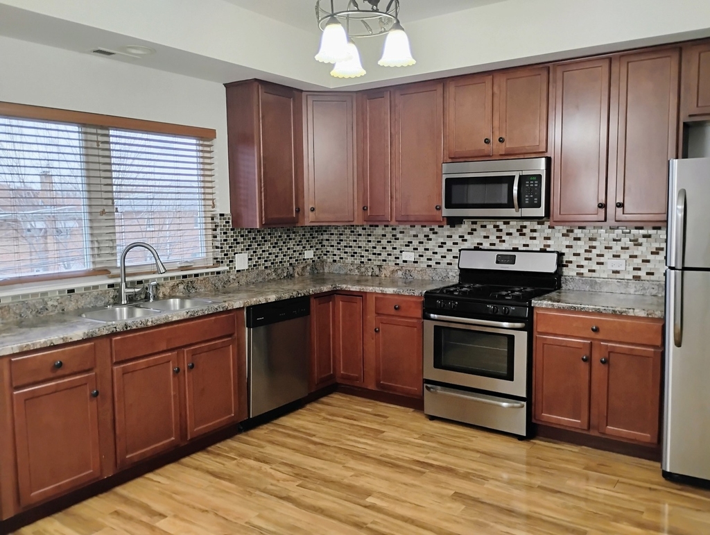 397 Alles Avenue - Photo 8