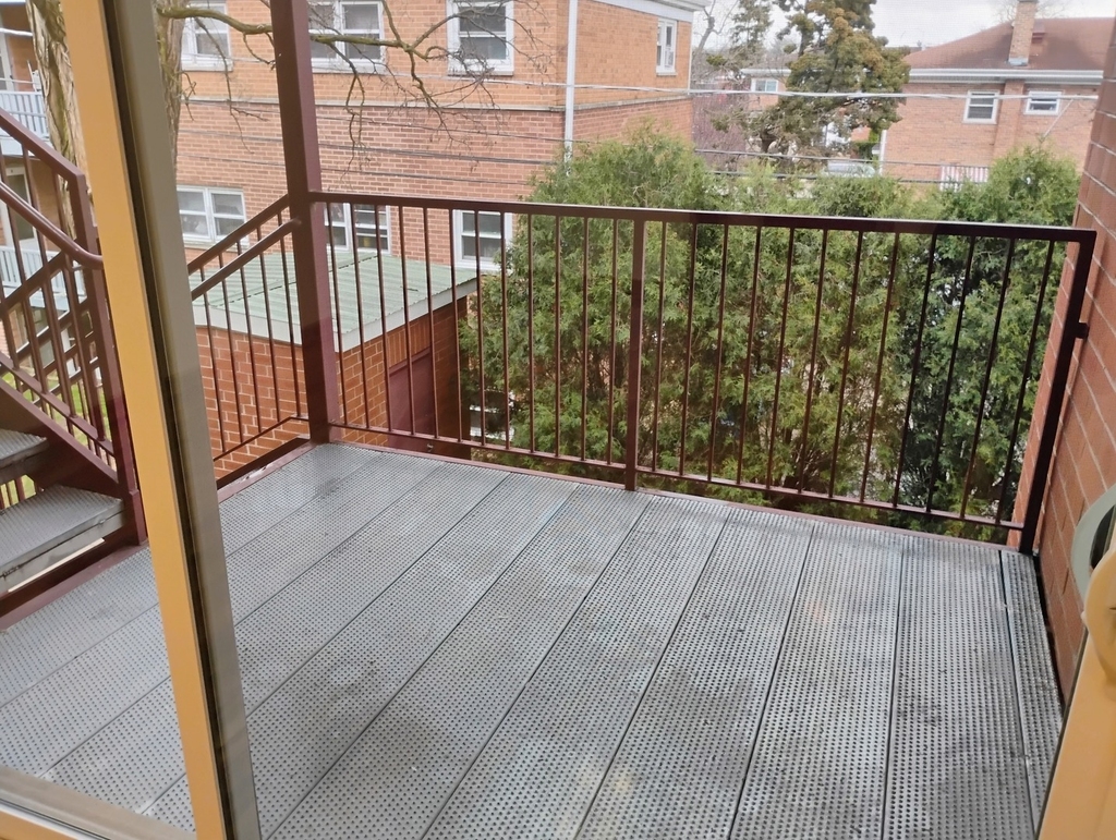 397 Alles Avenue - Photo 6