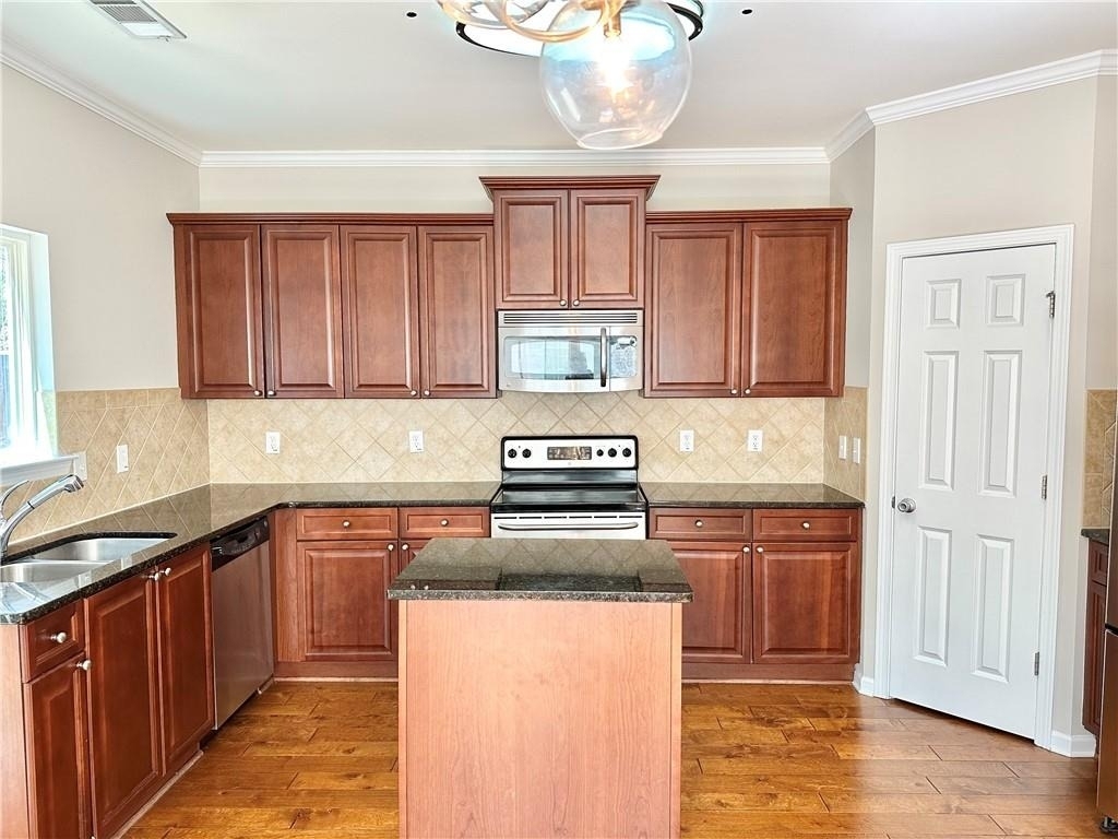1492 Liberty Parkway Nw - Photo 5