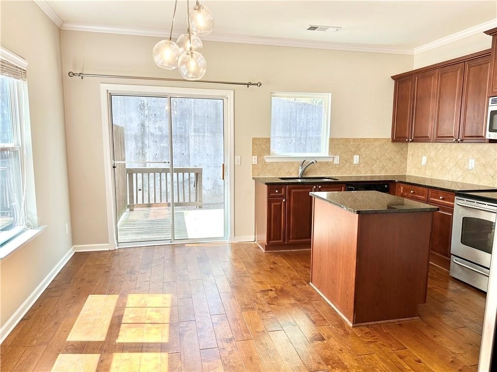 1492 Liberty Parkway Nw - Photo 4