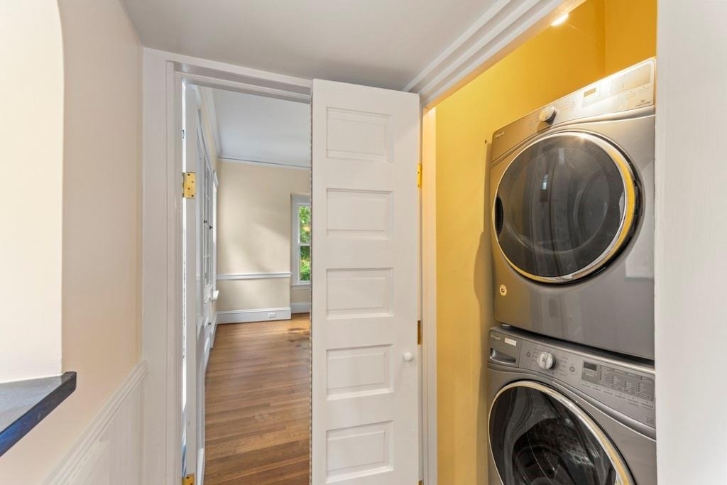 327 Adams Street - Photo 13