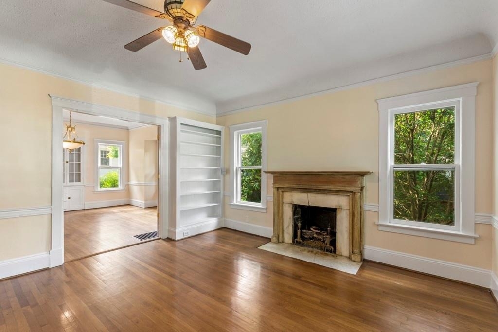 327 Adams Street - Photo 6
