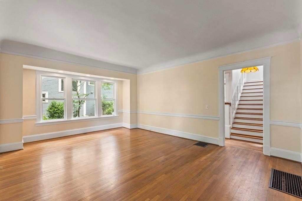 327 Adams Street - Photo 3