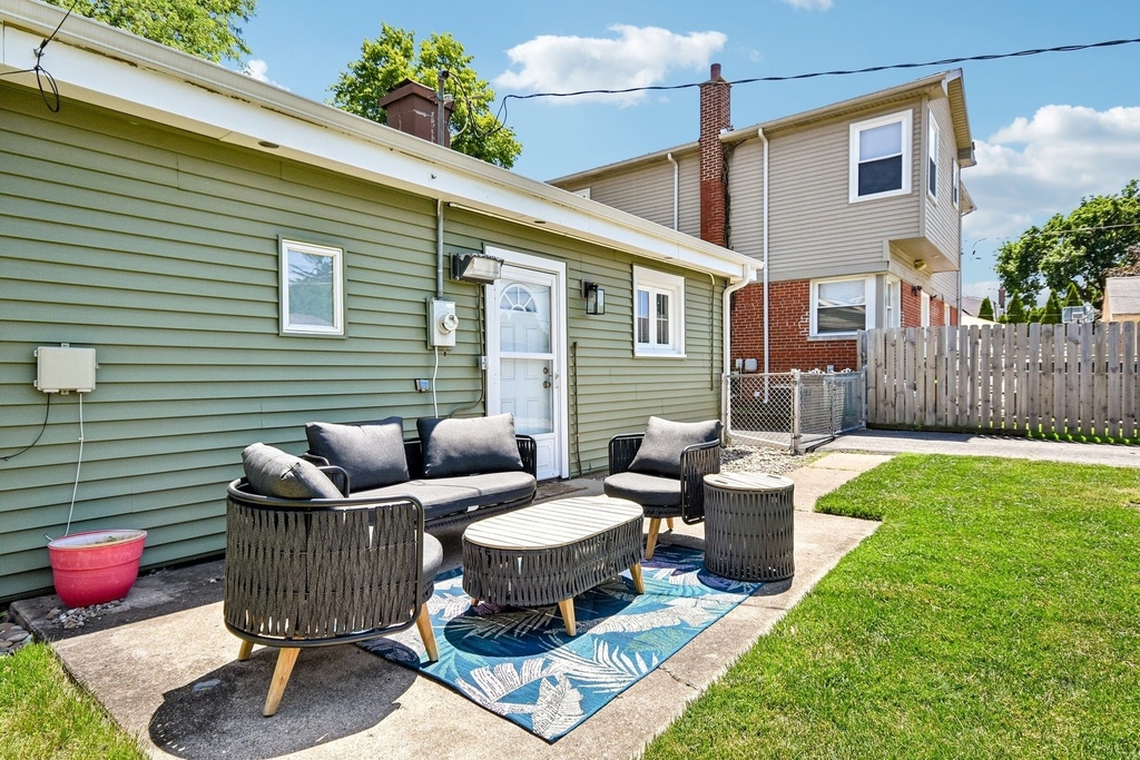 728 N Kennicott Avenue - Photo 12