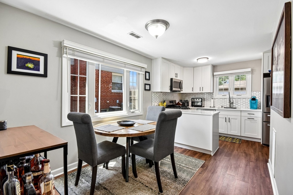 728 N Kennicott Avenue - Photo 3