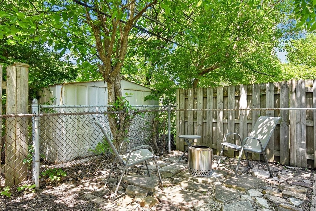 728 N Kennicott Avenue - Photo 16