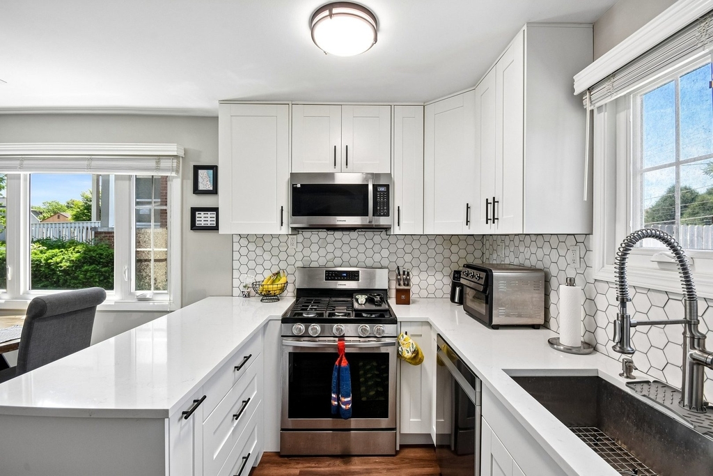 728 N Kennicott Avenue - Photo 5