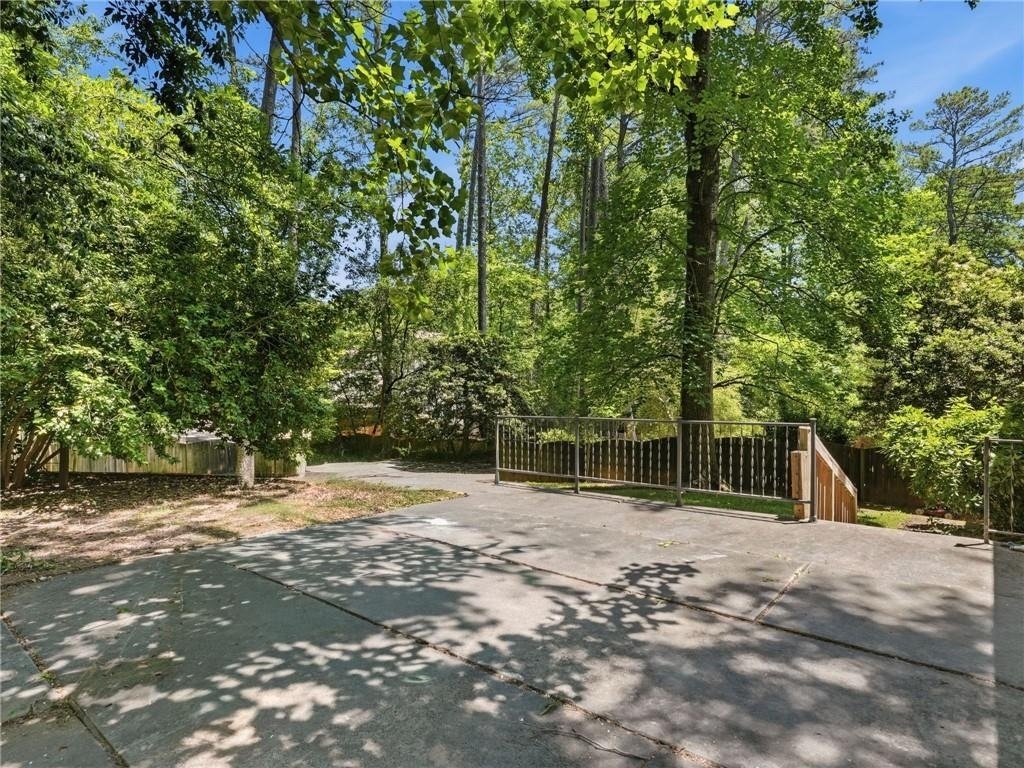 1111 N Valley Drive - Photo 34
