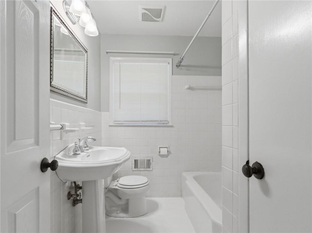 1111 N Valley Drive - Photo 27