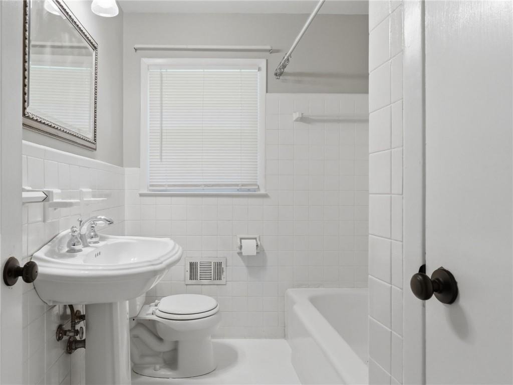 1111 N Valley Drive - Photo 28