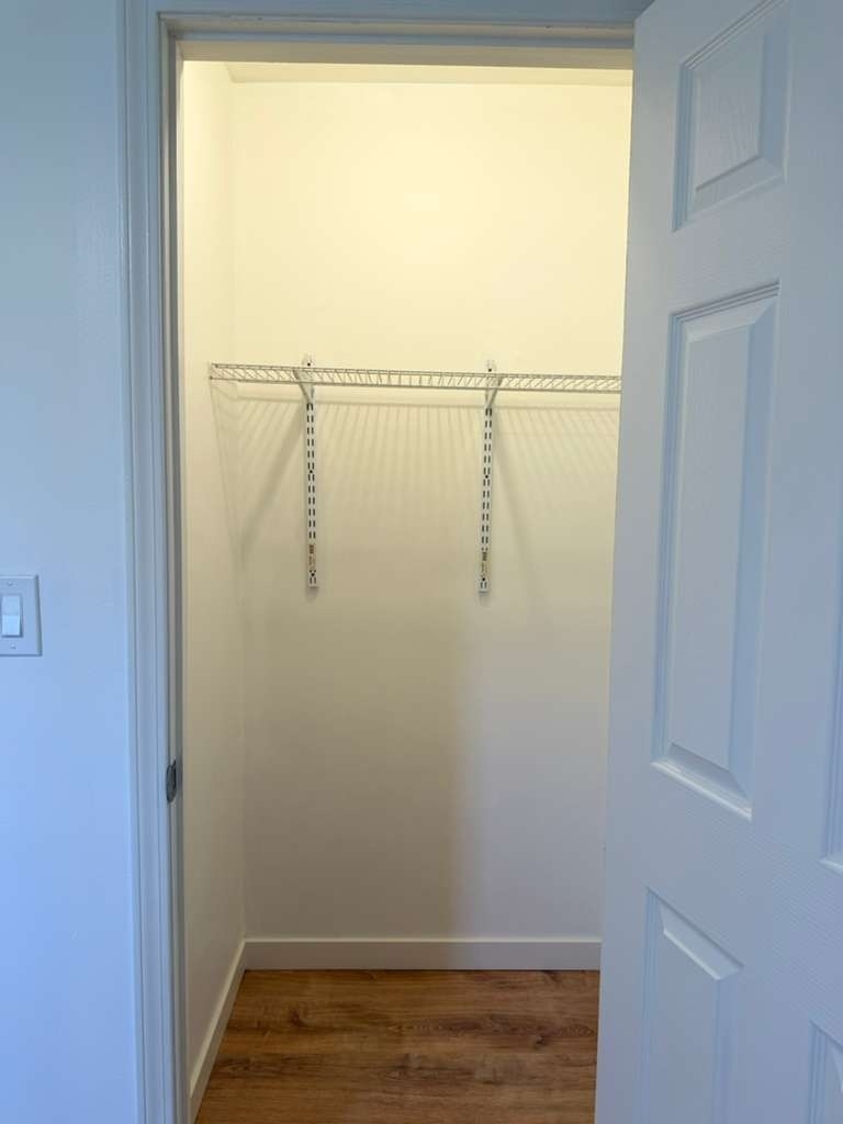 136 Brookwood Court - Photo 19