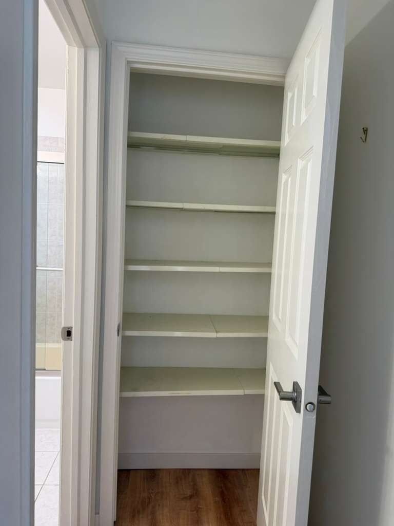 136 Brookwood Court - Photo 13
