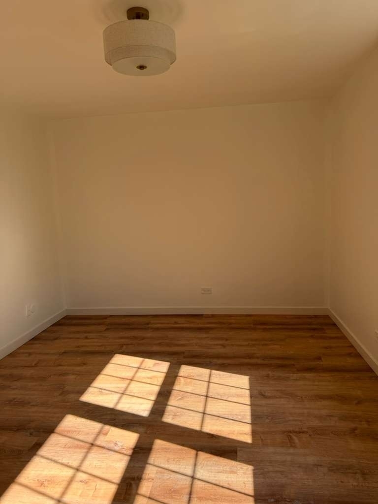 136 Brookwood Court - Photo 8