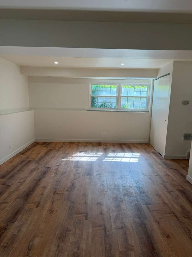 136 Brookwood Court - Photo 10