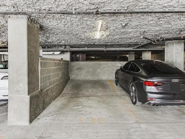 400 W Ontario Street - Photo 22