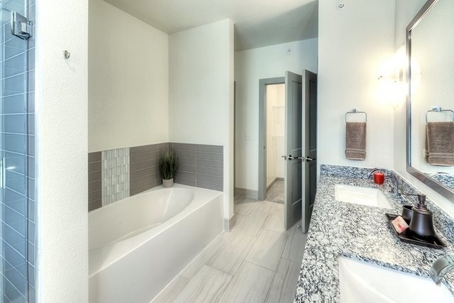 668 E Algonquin Road - Photo 6