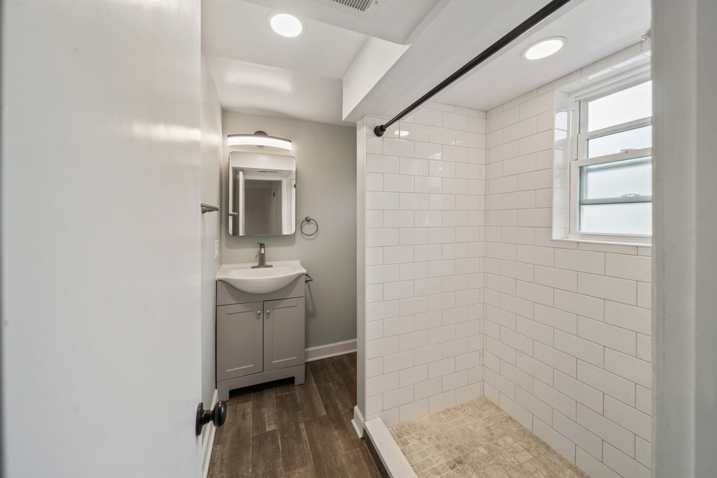 5320 Suffield Court - Photo 20