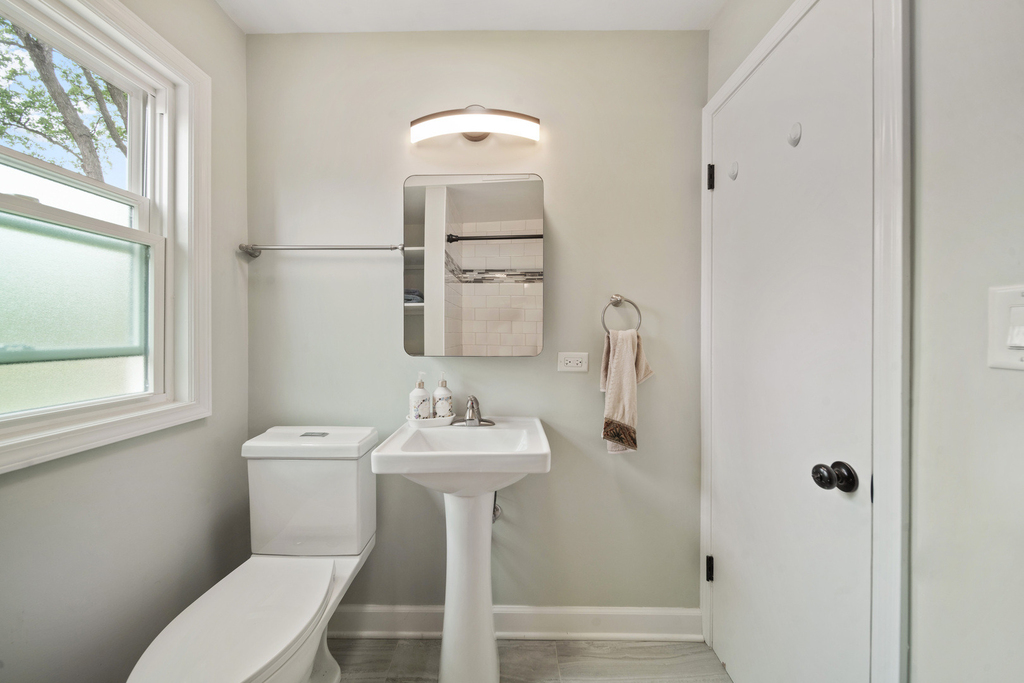 5320 Suffield Court - Photo 13