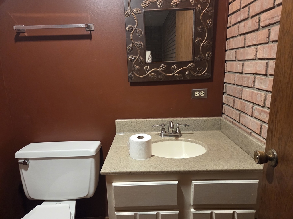 528 E Main Street - Photo 8