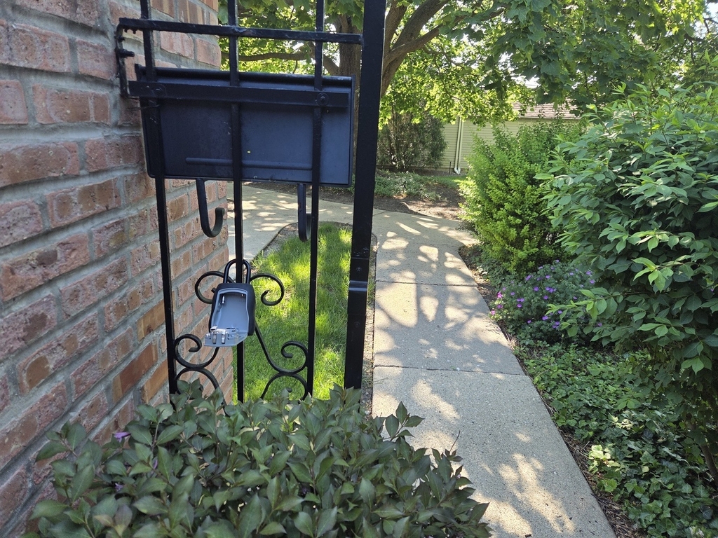 528 E Main Street - Photo 2
