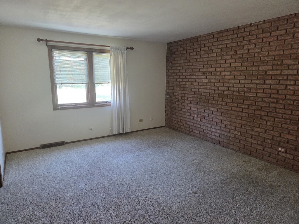 528 E Main Street - Photo 10