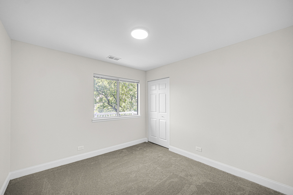 607 Berkley Court - Photo 19