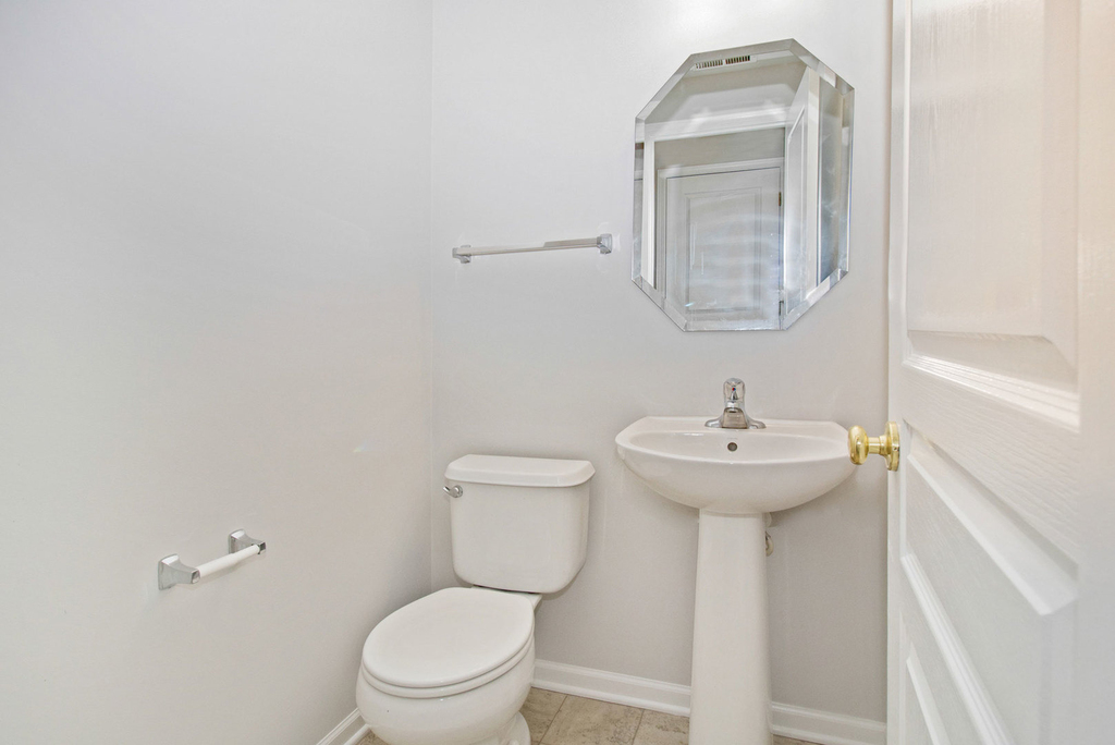 409 Metropolitan Street - Photo 9
