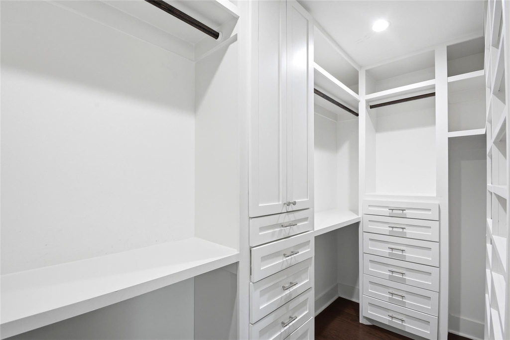 2207 Saxon Drive - Photo 21