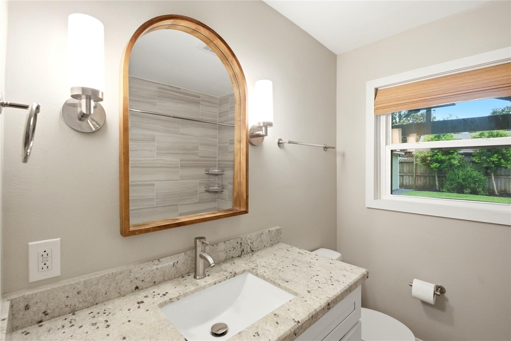 2207 Saxon Drive - Photo 22