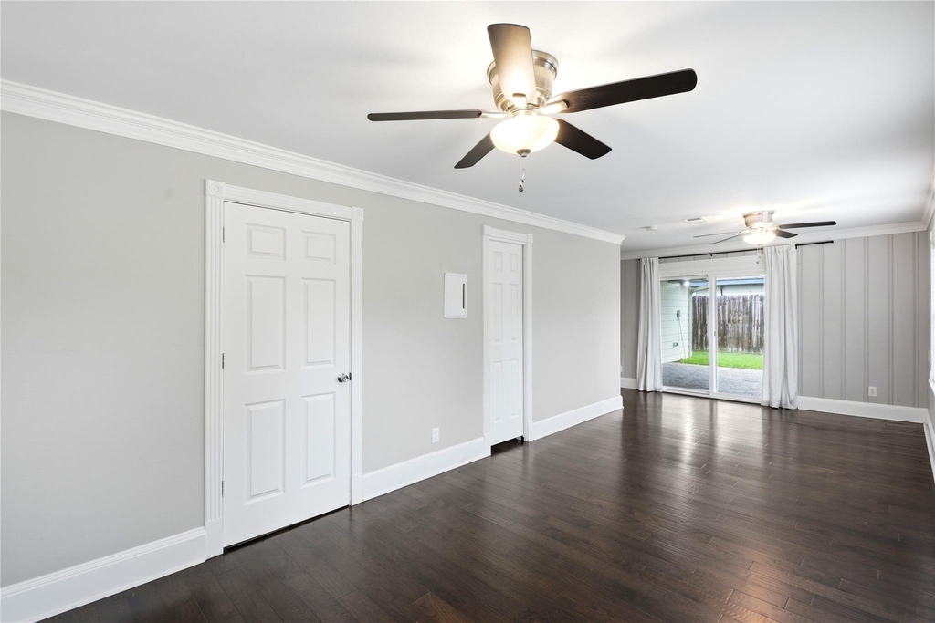2207 Saxon Drive - Photo 15