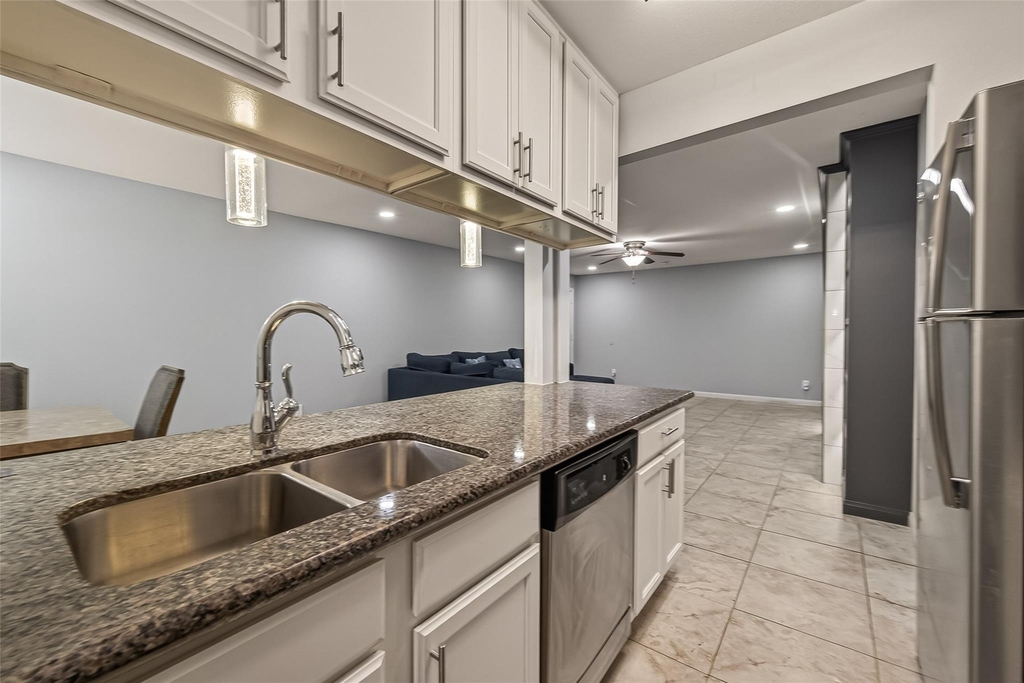 5333 Richmond Avenue - Photo 8