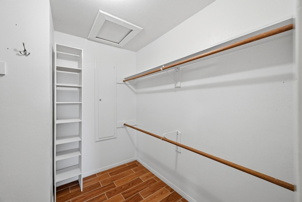 17511 Favor Bend Court - Photo 36